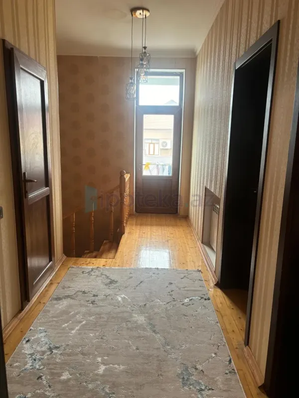 Satılır 5 otaqlı həyət evi 142 m²