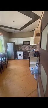 Satılır 5 otaqlı həyət evi 142 m²