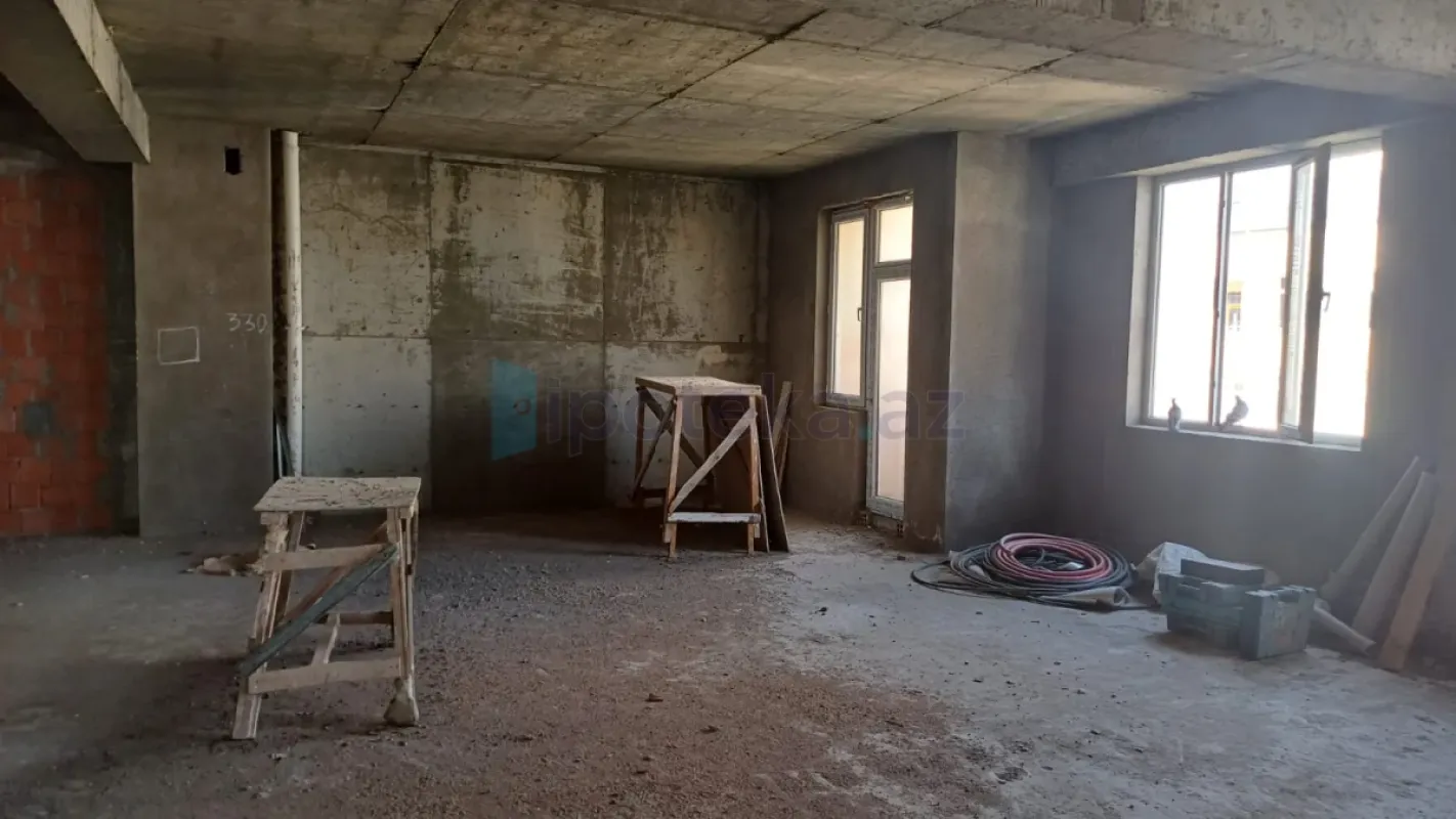 Satılır 4 otaqlı yeni tikili 141 m²