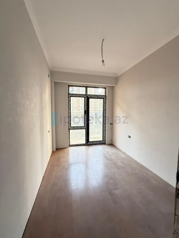 Satılır 4 otaqlı yeni tikili 120 m²