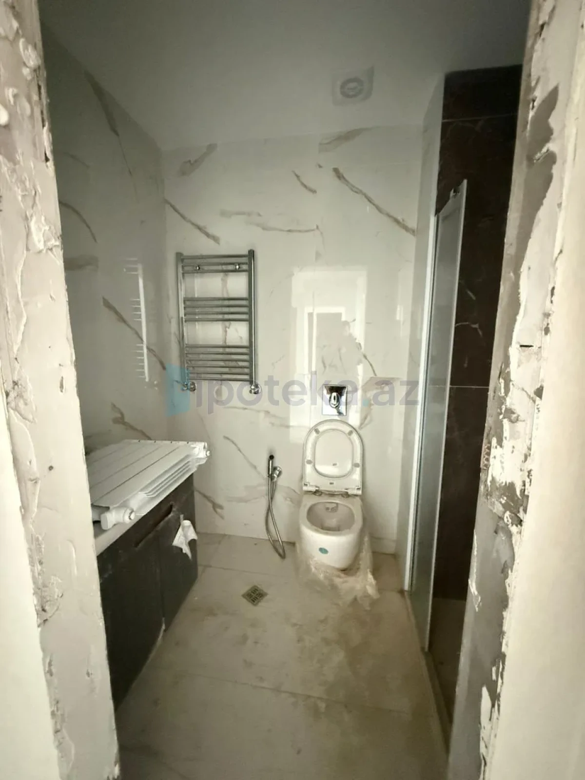 Satılır 4 otaqlı yeni tikili 120 m²