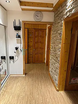 Satılır 4 otaqlı köhnə tikili 110 m²