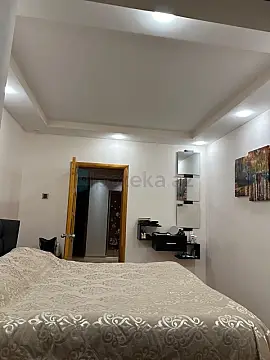 Satılır 4 otaqlı köhnə tikili 110 m²