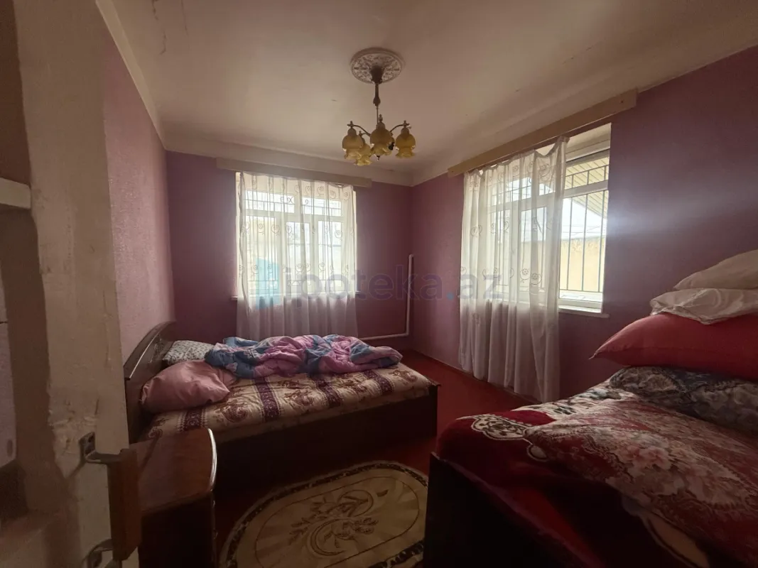 Satılır 4 otaqlı həyət evi 130 m²