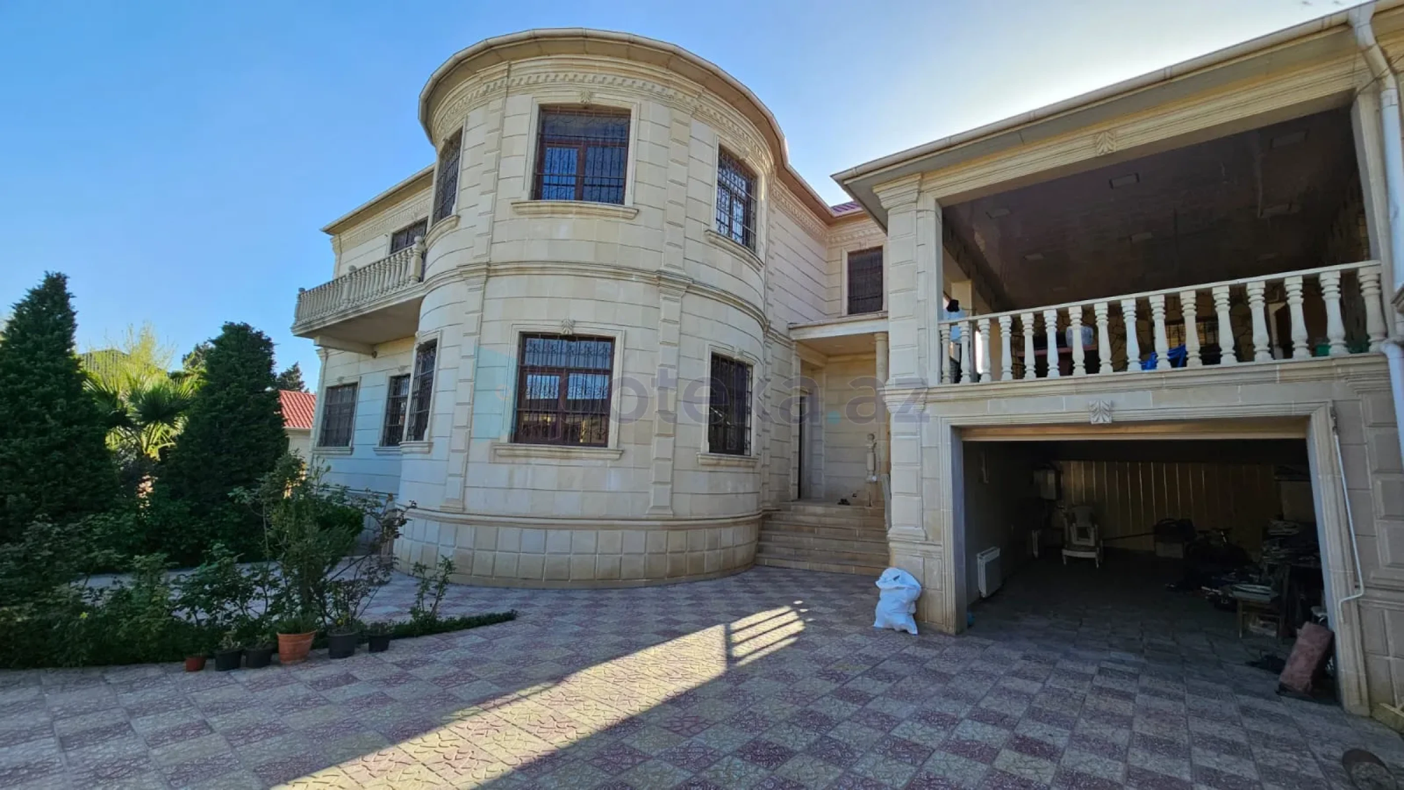 Satılır 6 otaqlı həyət evi 450 m²