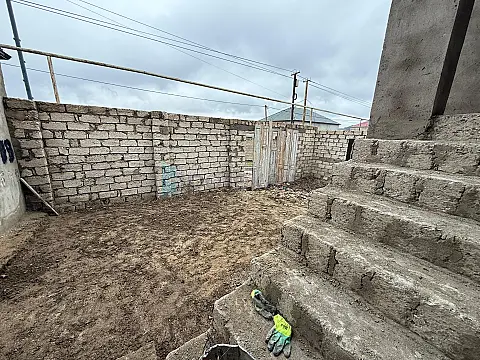 Satılır 3 otaqlı həyət evi 90 m²