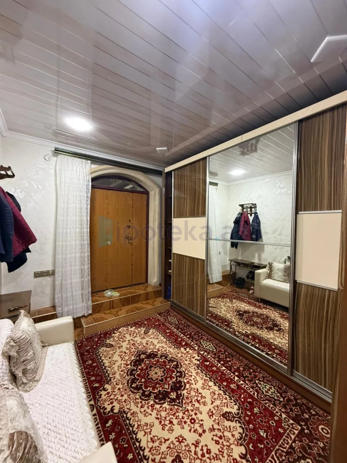 Satılır 4 otaqlı həyət evi 150 m²