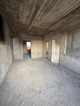 Satılır 8 otaqlı həyət evi 340 m²