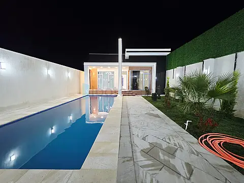 Satılır 4 otaqlı mənzil 180 m² — Bakı, Mərdəkan 4 otaq 180.00 m²