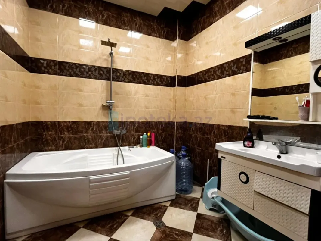 Satılır 2 otaqlı yeni tikili 105 m²