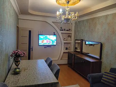 Satılır 1 otaqlı köhnə tikili 60 m² — Bakı, Yeni Günəşli 1 otaq 60.00 m²