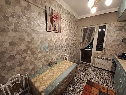 Satılır 4 otaqlı yeni tikili 110 m²