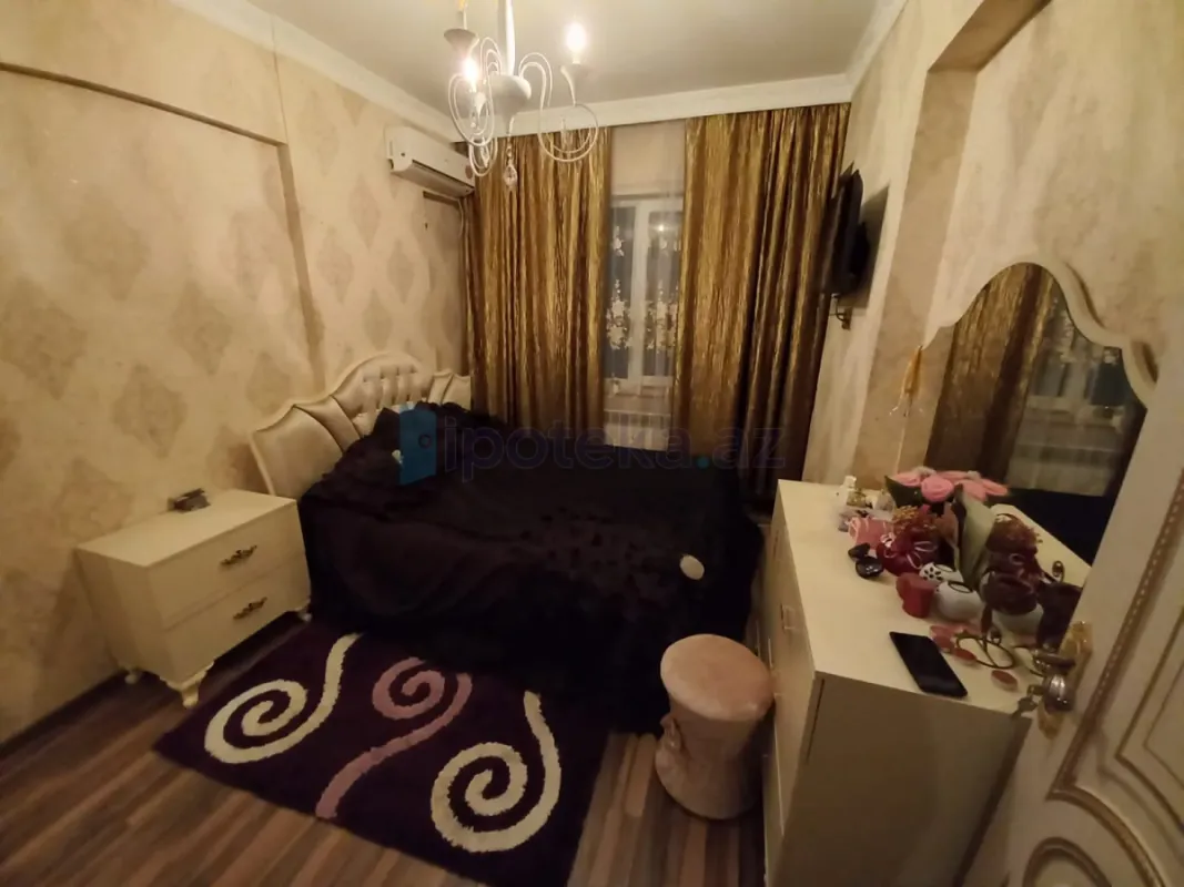 Satılır 4 otaqlı yeni tikili 110 m²