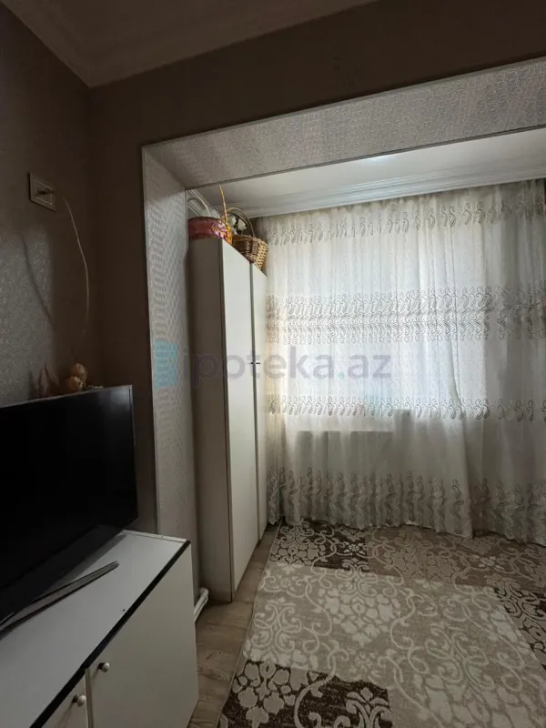 Satılır 2 otaqlı köhnə tikili 50 m²