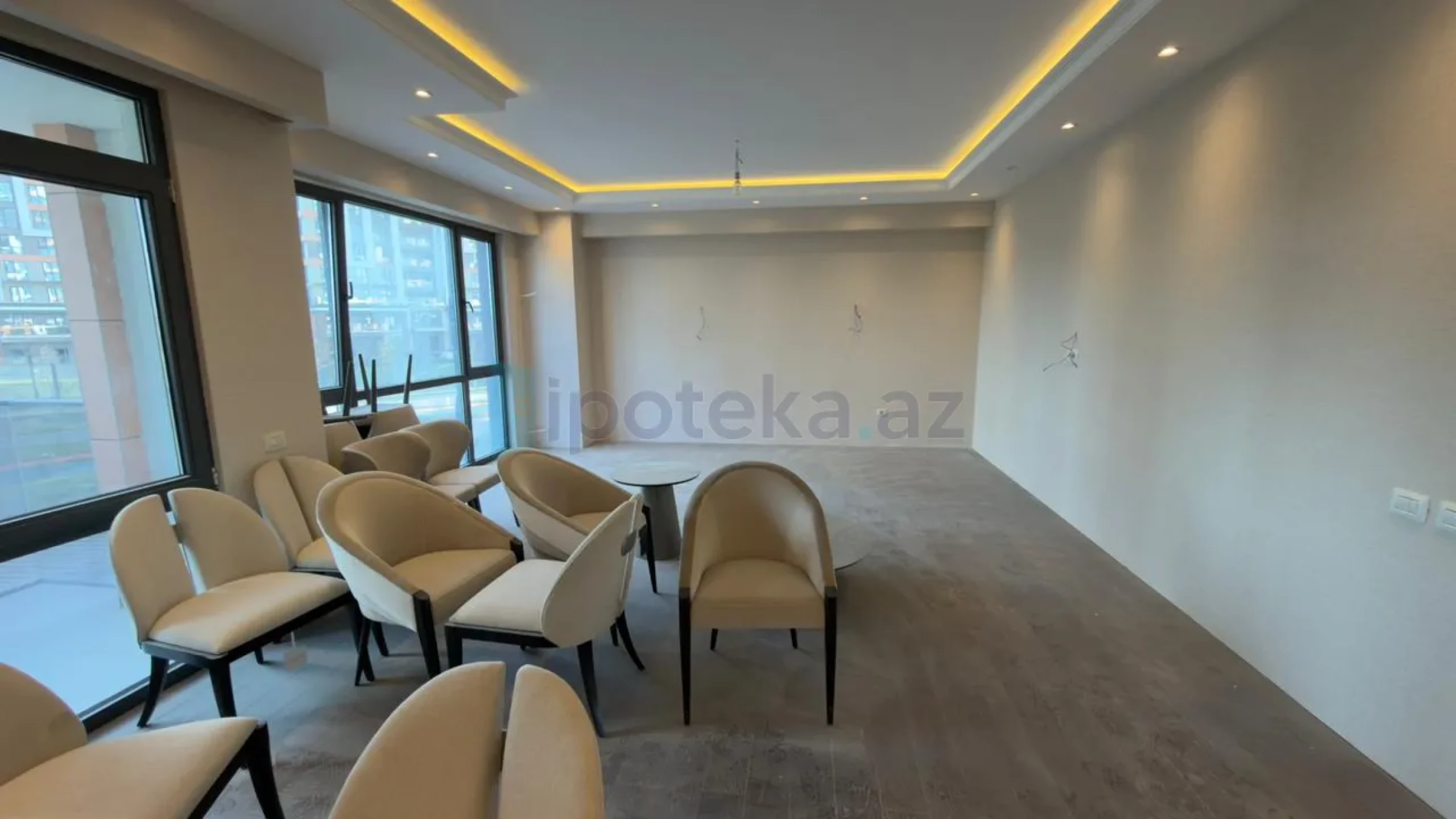 Satılır 4 otaqlı yeni tikili 157 m²