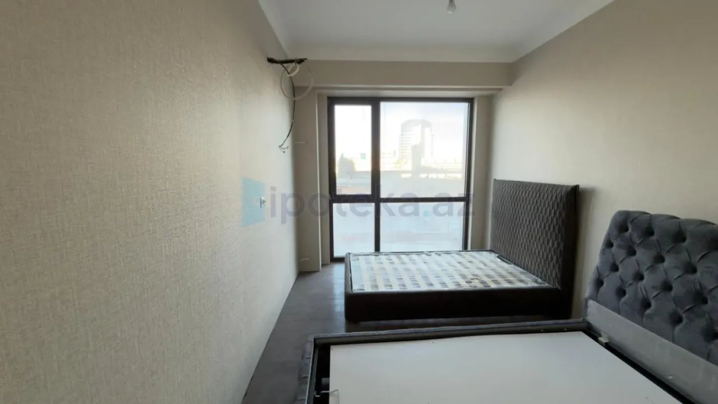 Satılır 4 otaqlı yeni tikili 157 m²