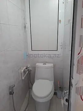 Satılır 2 otaqlı köhnə tikili 80 m²