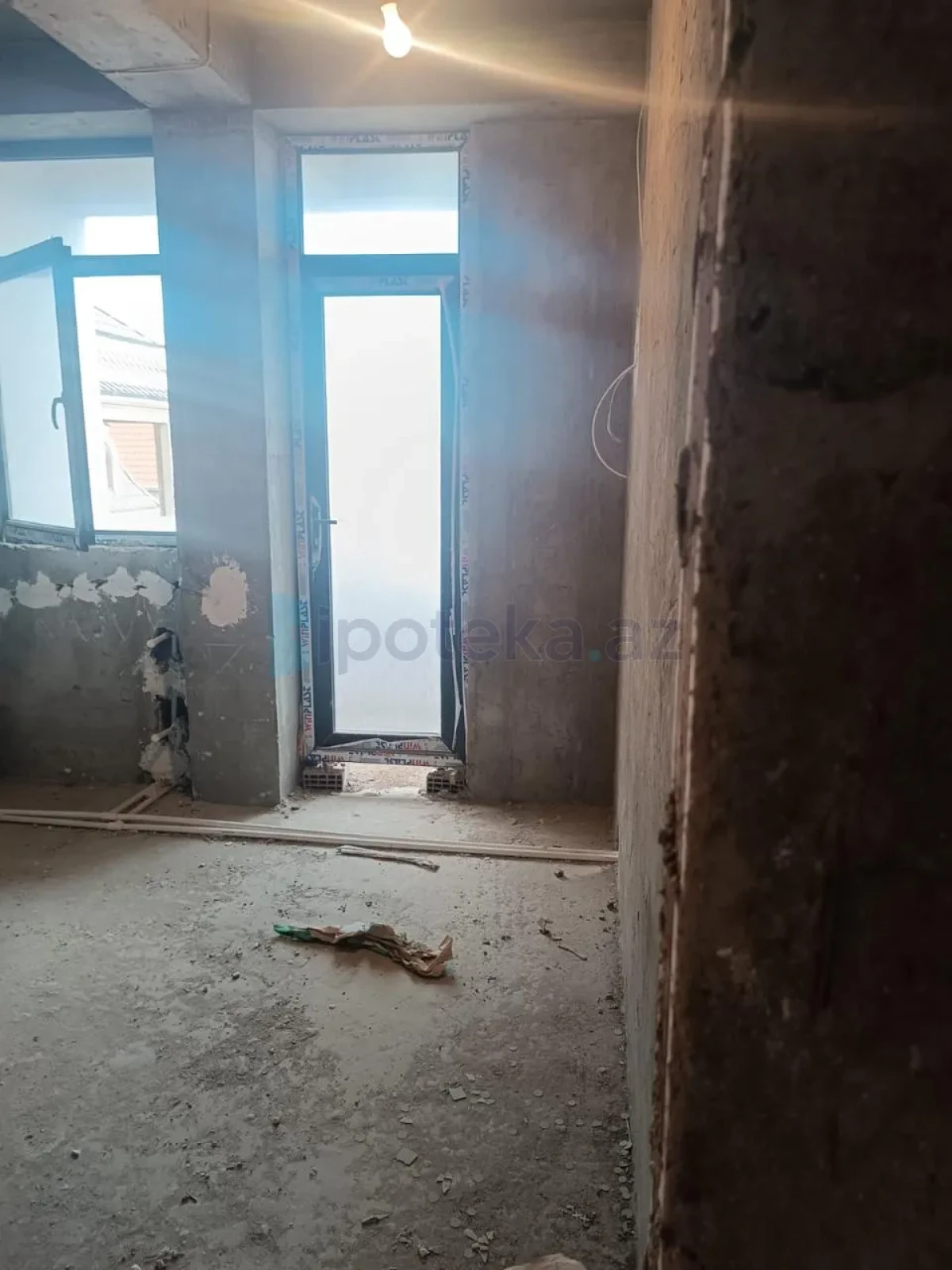 Satılır 2 otaqlı yeni tikili 64 m²