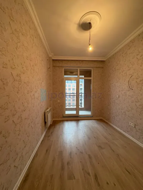 Satılır 3 otaqlı yeni tikili 90 m²