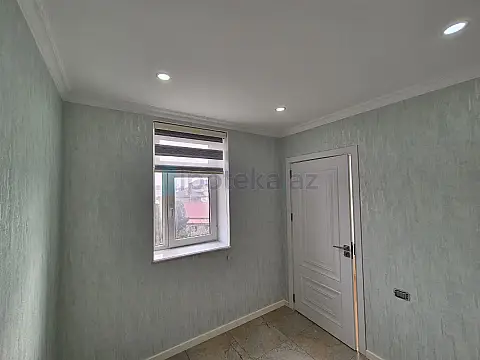 Satılır 3 otaqlı köhnə tikili 100 m²