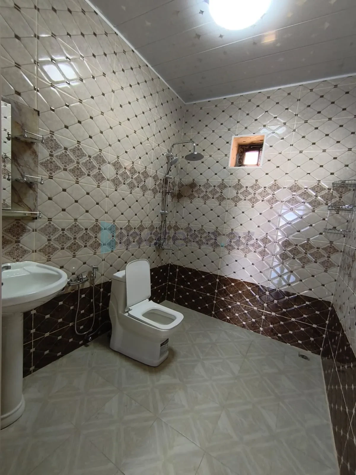 Satılır 3 otaqlı həyət evi 100 m²