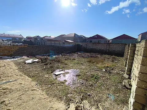 Satılır 3 otaqlı həyət evi 100 m²