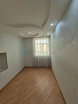 Satılır 3 otaqlı köhnə tikili 100 m²