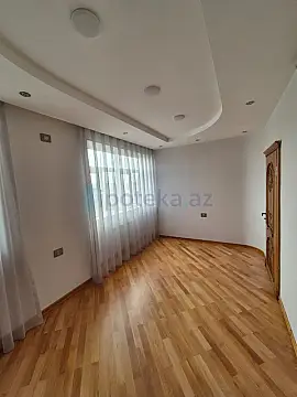 Satılır 3 otaqlı köhnə tikili 100 m²