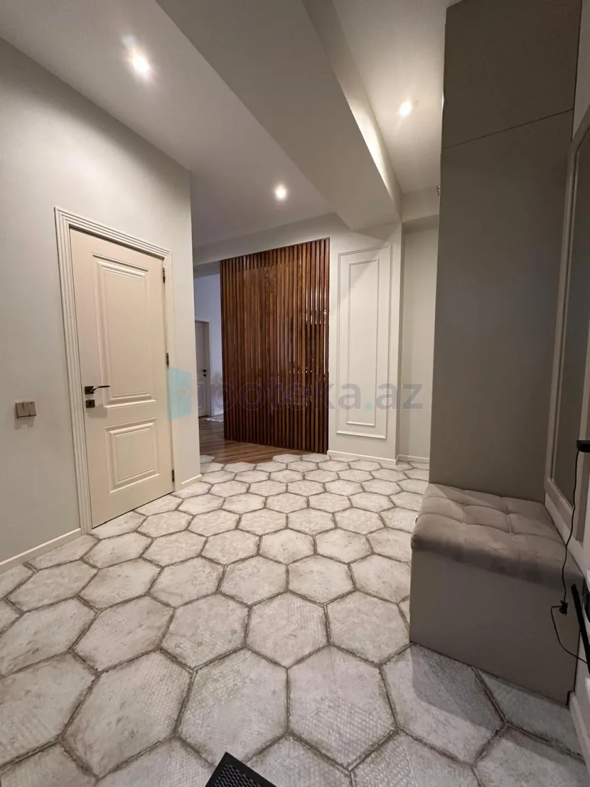 Satılır 3 otaqlı yeni tikili 94 m²