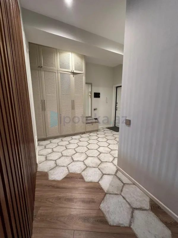 Satılır 3 otaqlı yeni tikili 94 m²