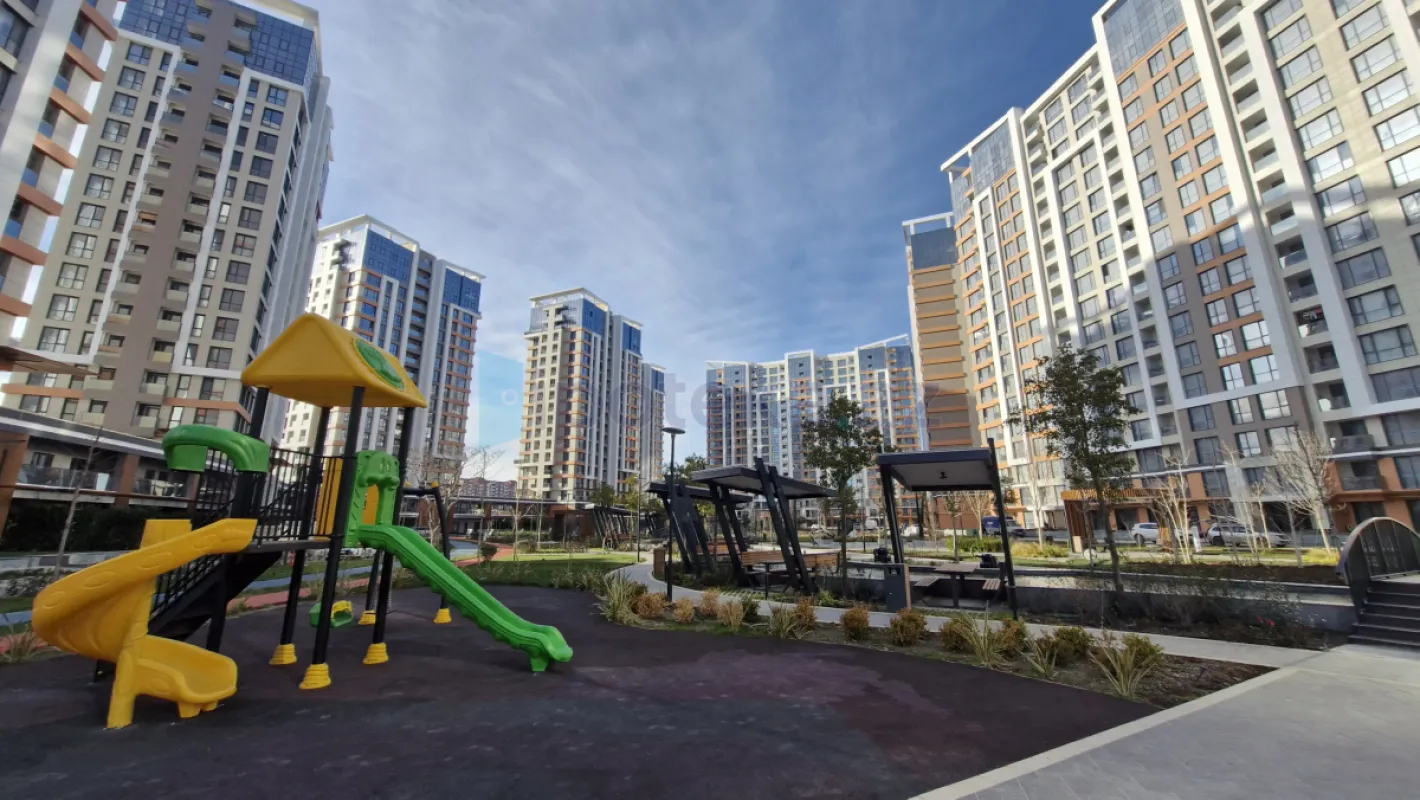 Satılır 3 otaqlı yeni tikili 84 m²