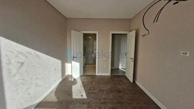 Satılır 3 otaqlı yeni tikili 84 m²
