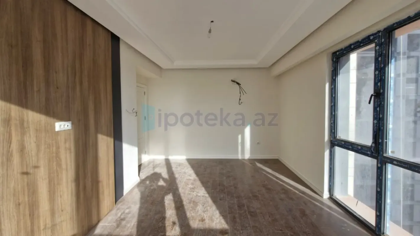 Satılır 3 otaqlı yeni tikili 84 m²