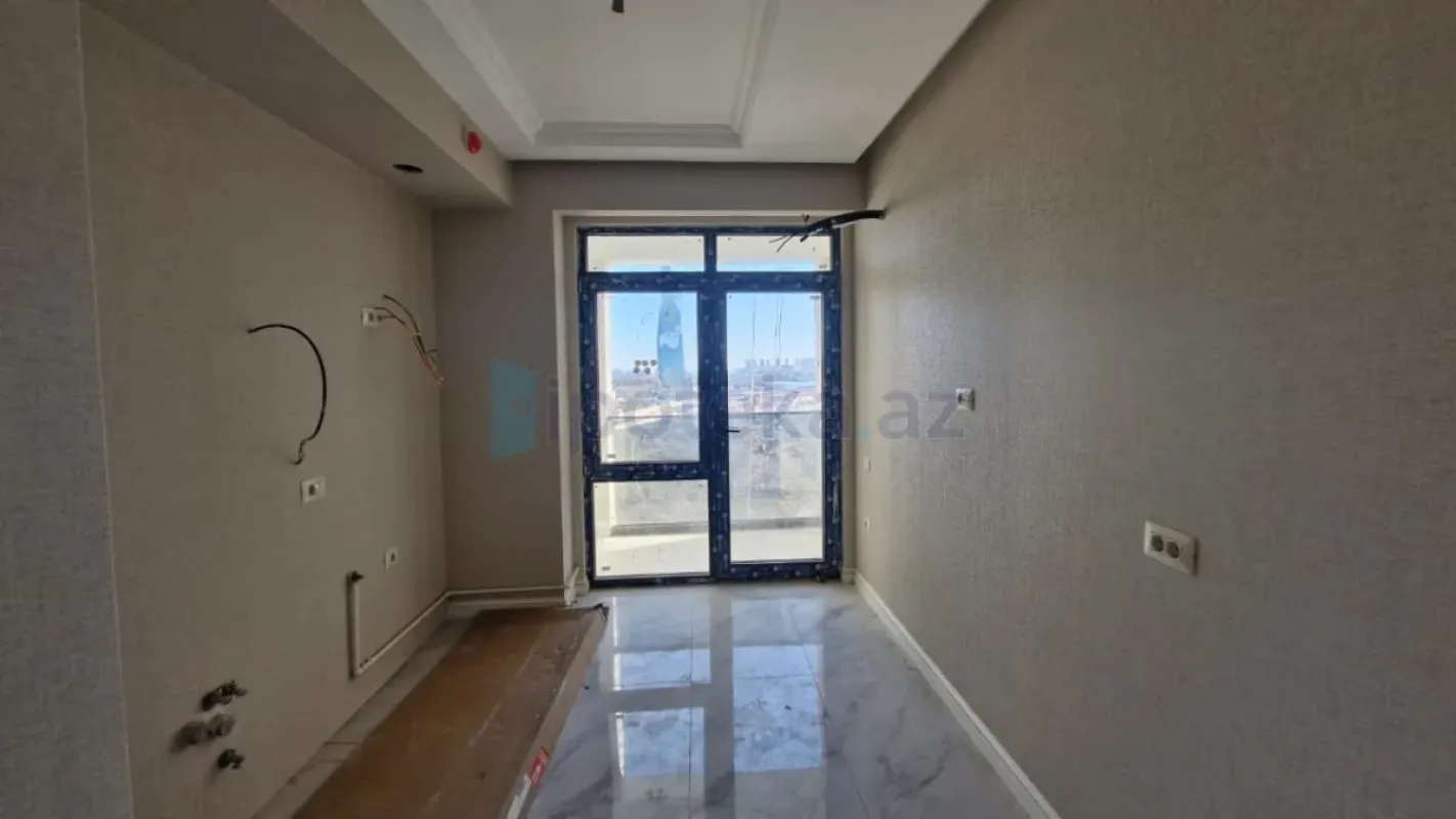 Satılır 3 otaqlı yeni tikili 84 m²