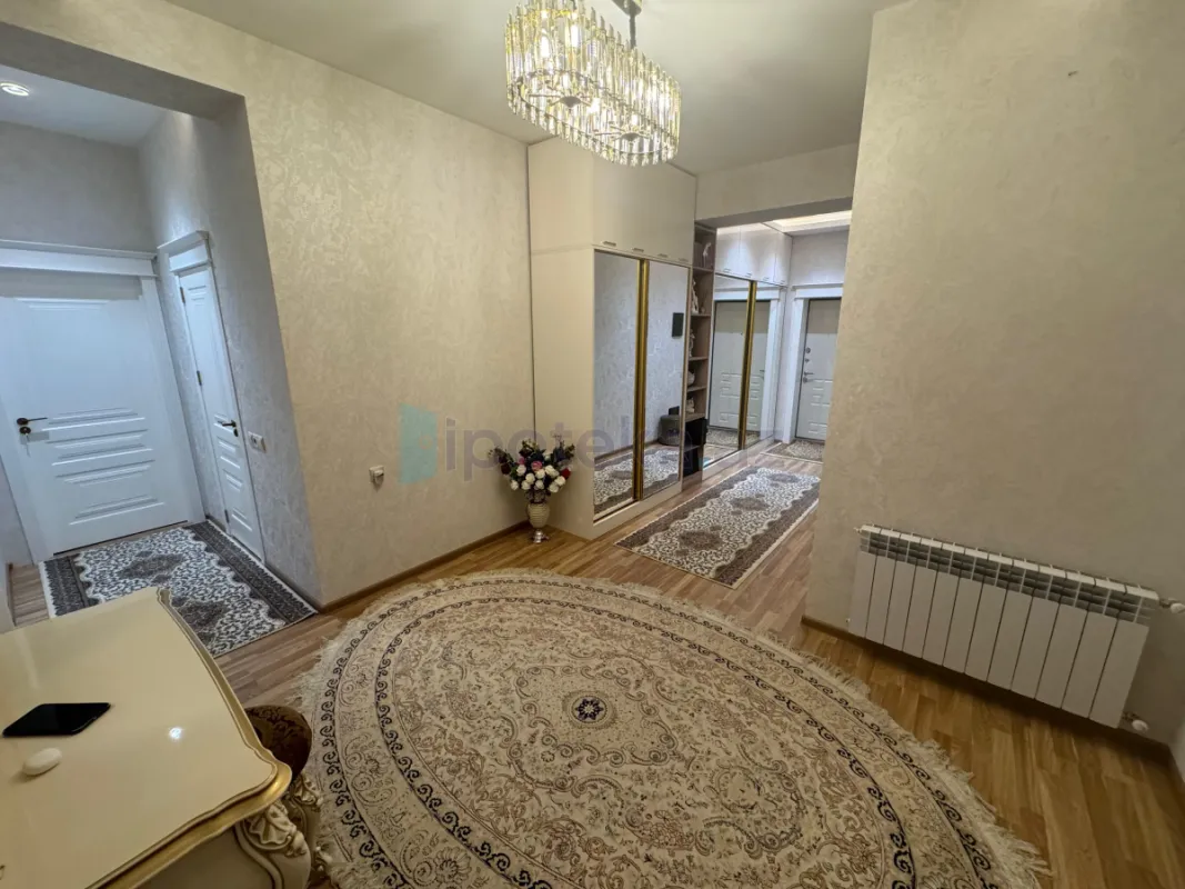 Satılır 3 otaqlı yeni tikili 137 m²