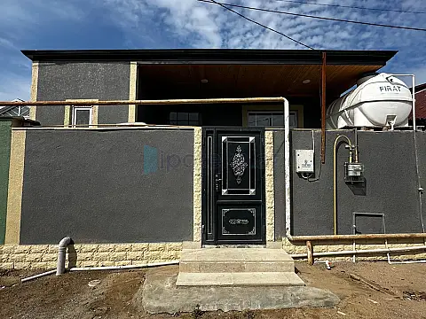 Satılır 2 otaqlı həyət evi 50 m²