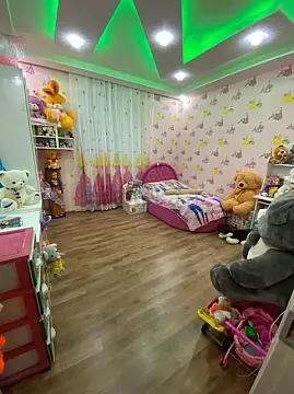 Satılır 8 otaqlı həyət evi 850 m²