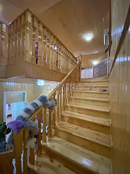 Satılır 8 otaqlı həyət evi 850 m²