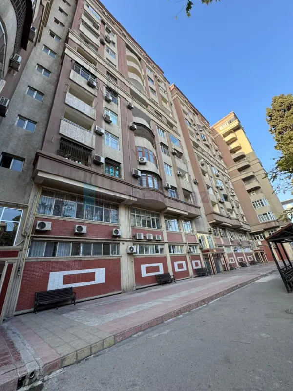 Satılır 3 otaqlı yeni tikili 153 m²