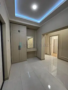 Satılır 2 otaqlı yeni tikili 61 m²