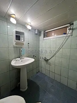 Satılır 3 otaqlı köhnə tikili 70 m²