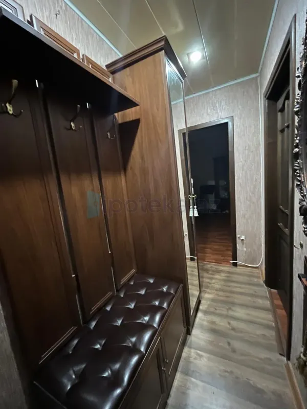 Satılır 3 otaqlı köhnə tikili 70 m²