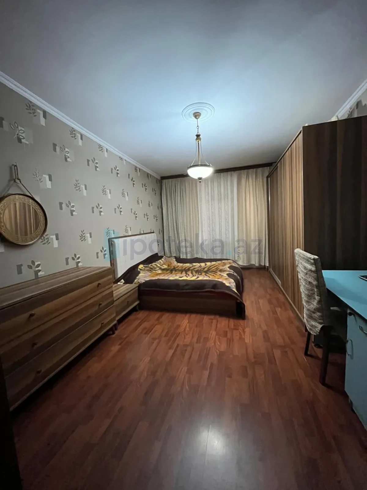 Satılır 3 otaqlı köhnə tikili 70 m²