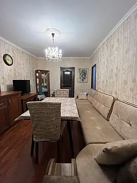 Satılır 3 otaqlı köhnə tikili 70 m²