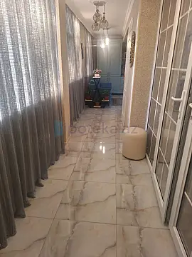 Satılır 3 otaqlı köhnə tikili 120 m²