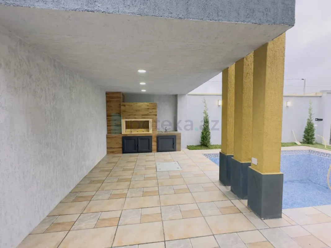 Satılır 3 otaqlı mənzil 142 m²