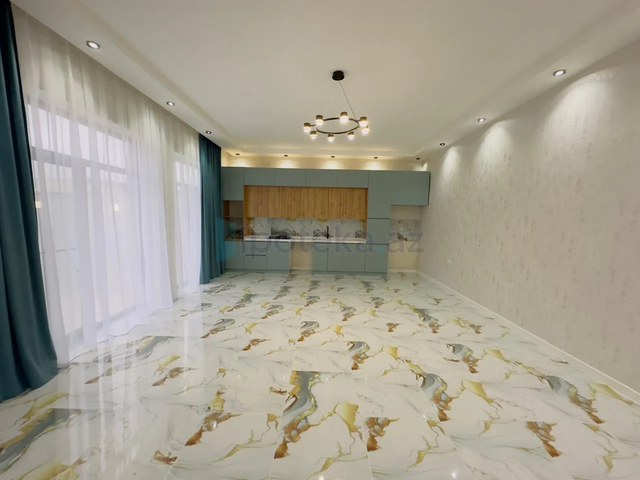 Satılır 3 otaqlı mənzil 142 m²