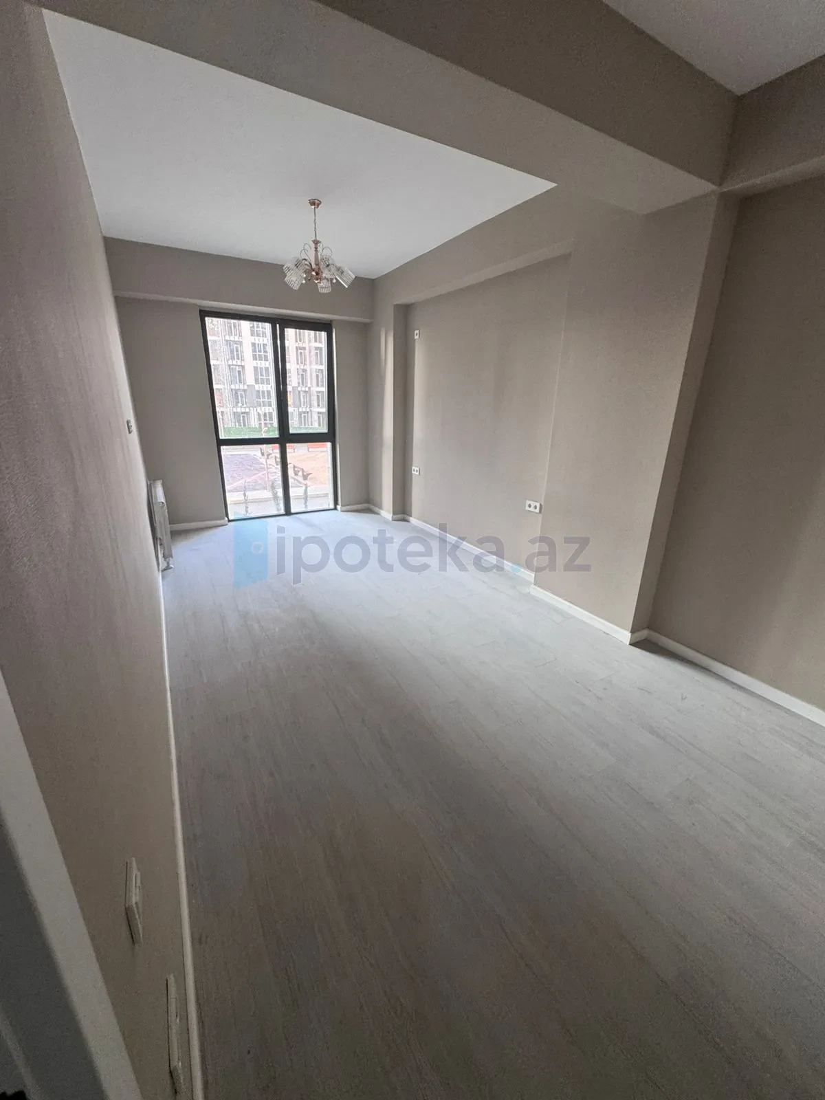 Satılır 3 otaqlı yeni tikili 101 m²