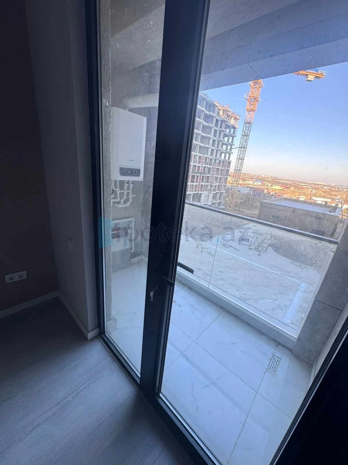 Satılır 3 otaqlı yeni tikili 101 m²