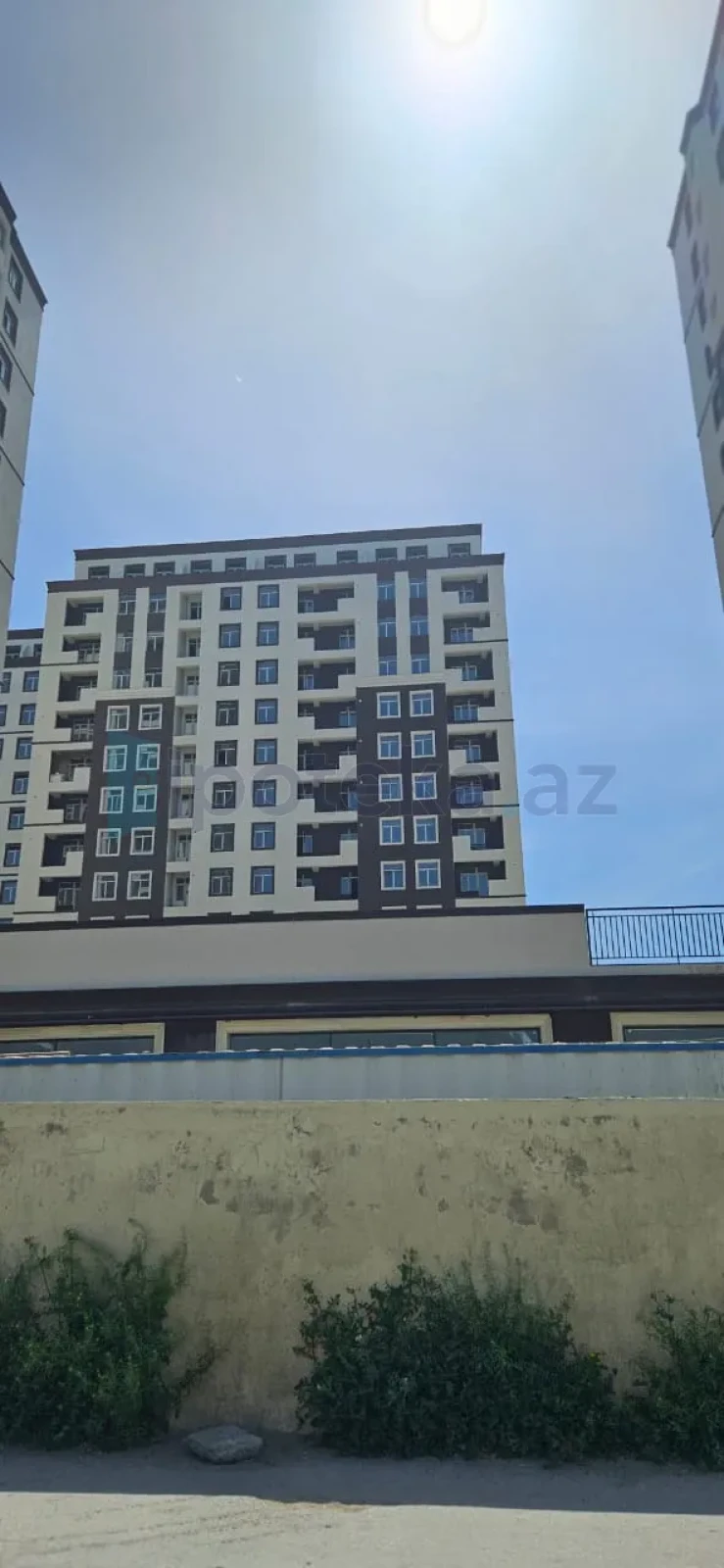 Satılır 3 otaqlı yeni tikili 102 m²